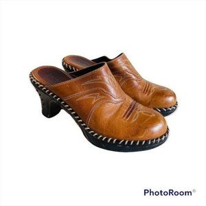 Sonora Women's Chunky Heel Western Print Stitch Leather Mules Clog